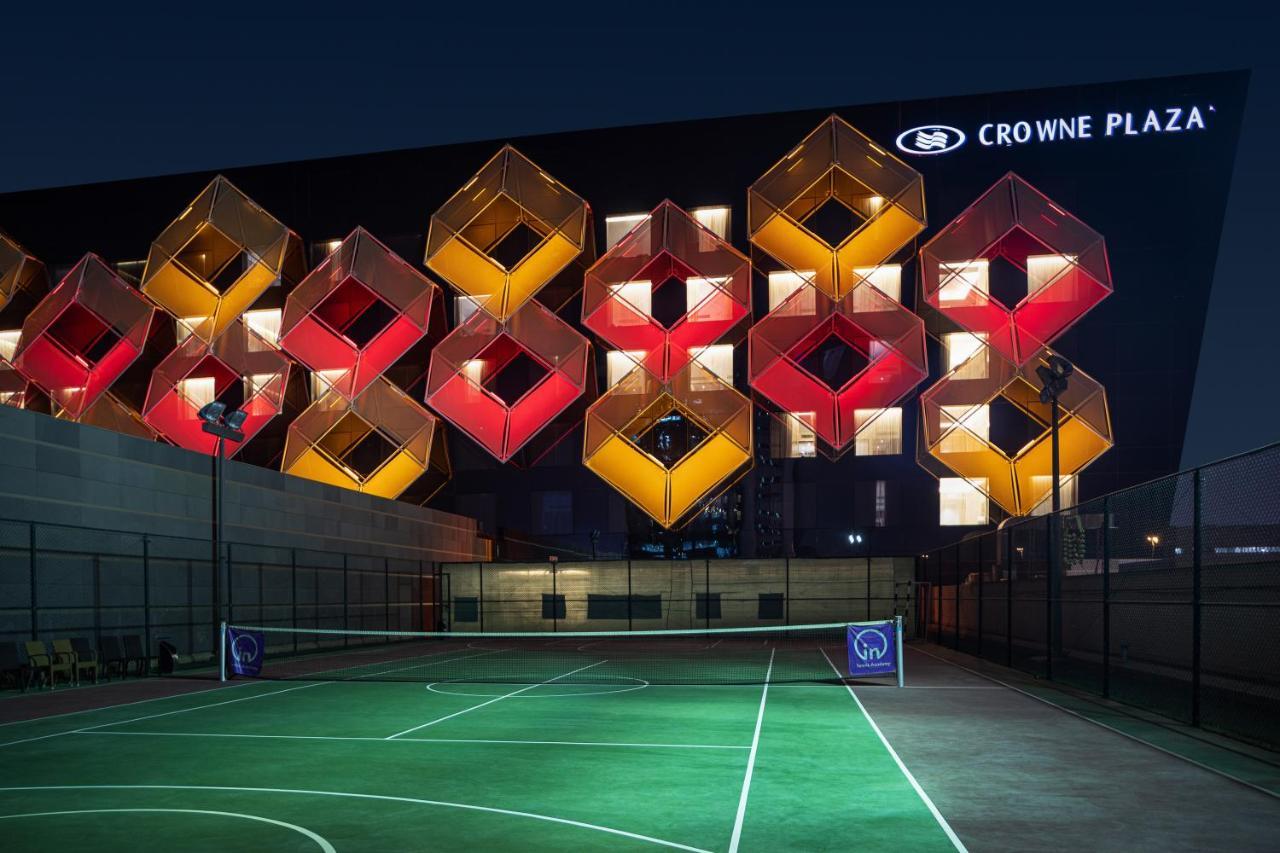Crowne Plaza Riyadh - Rdc Hotel & Convention By Ihg Exteriör bild Tennis Club