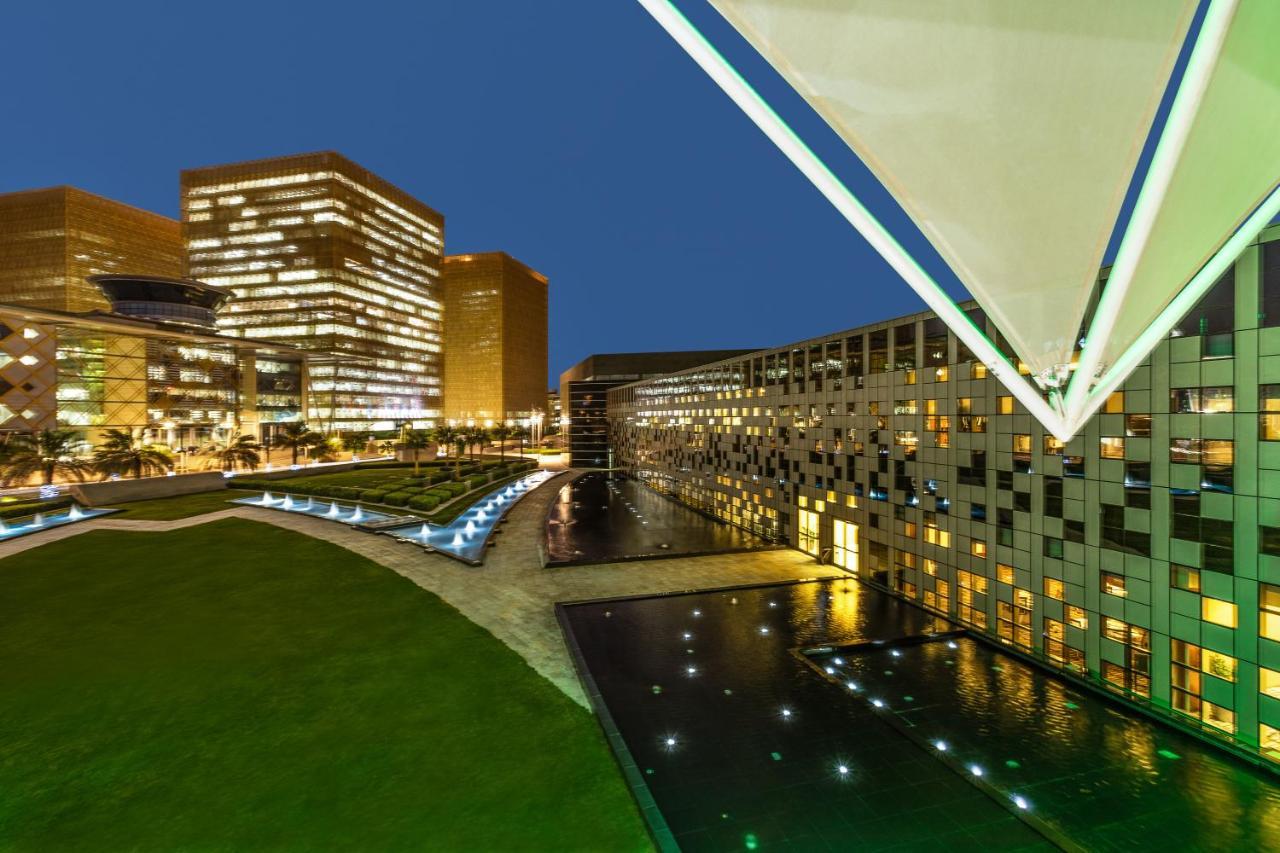 Crowne Plaza Riyadh - Rdc Hotel & Convention By Ihg Exteriör bild The University of Nottingham